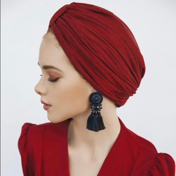 Meet your Posher, Nadia and Jackie Zacamora - Picture 1 of 1